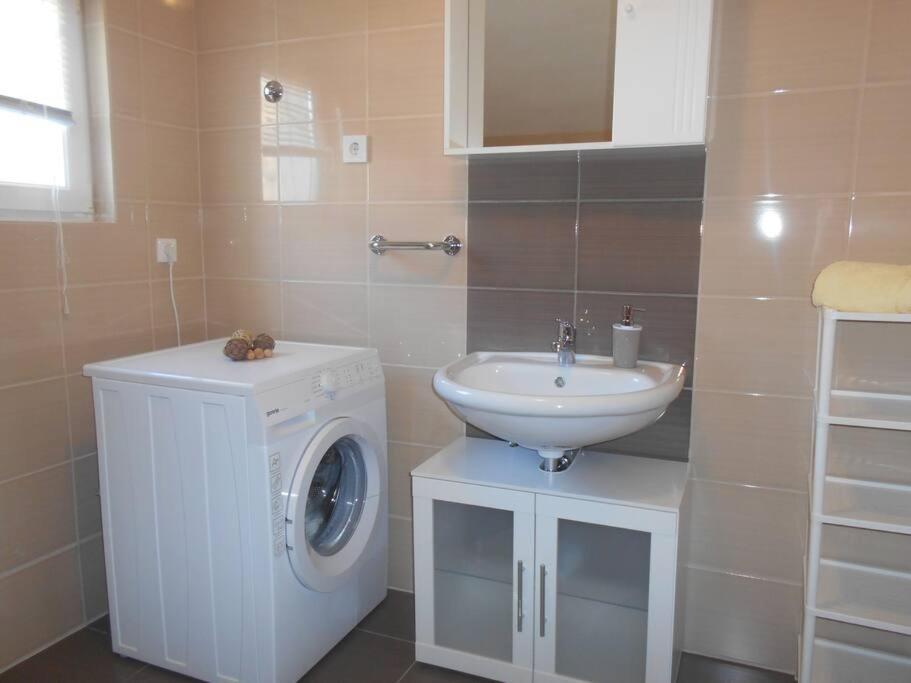 Apartment Luna 4 Person Bribir  Buitenkant foto
