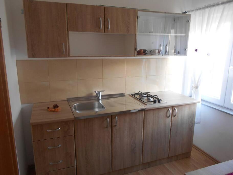 Apartment Luna 4 Person Bribir  Buitenkant foto